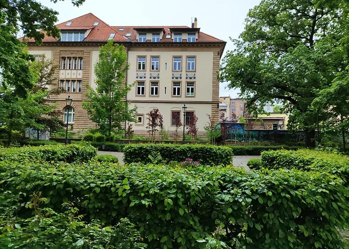 W Banku Ii Lejlighed